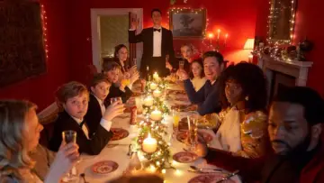 Backdrop to the movie "Silent Night" #358002