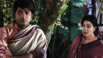 Backdrop to the movie "Onek Sadher Moyna" #1163675