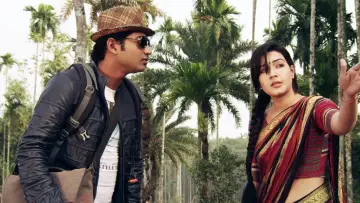 Backdrop to the movie "Onek Sadher Moyna" #1163679