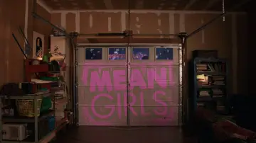 Backdrop to the movie "Mean Girls" #598767