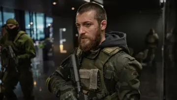 Backdrop to the movie "Extraction 2" #169676
