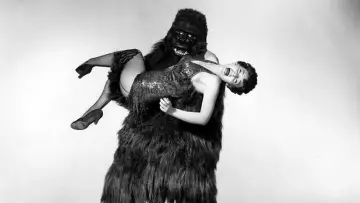 Backdrop to the movie "Gorilla at Large" #1573631