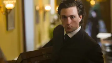 Backdrop to the movie "Albert Nobbs" #1013577