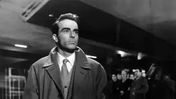 Backdrop to the movie "Indiscretion of an American Wife" #1113430