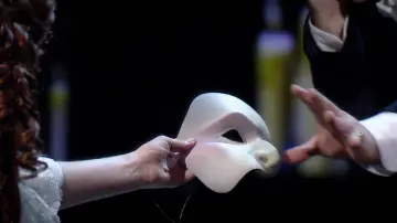 Backdrop to the movie "The Phantom of the Opera at the Royal Albert Hall" #1007923