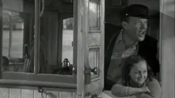 Backdrop to the movie "Tugboat Annie" #693081