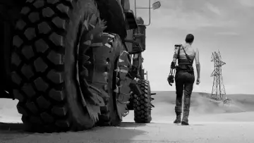 Backdrop to the movie "Mad Max: Fury Road" #830310
