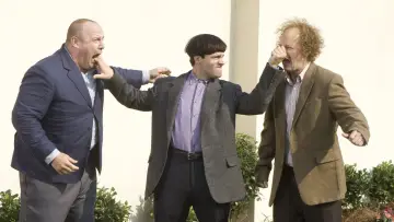 Backdrop to the movie "The Three Stooges" #894501