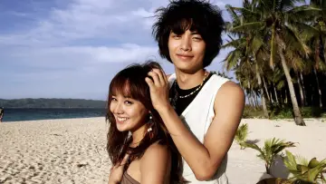 Backdrop to the movie "Romantic Island" #744532
