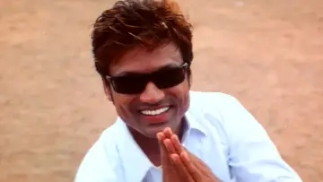 Backdrop to the movie "Ah Aah: Anbe Aaruyire" #1163661