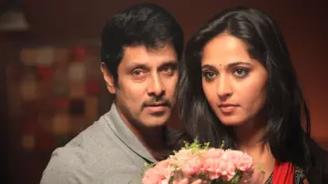 Backdrop to the movie "Thaandavam" #1148551
