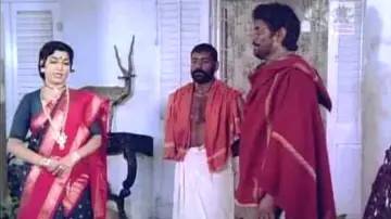 Backdrop to the movie "Senthoora Poove" #1147923