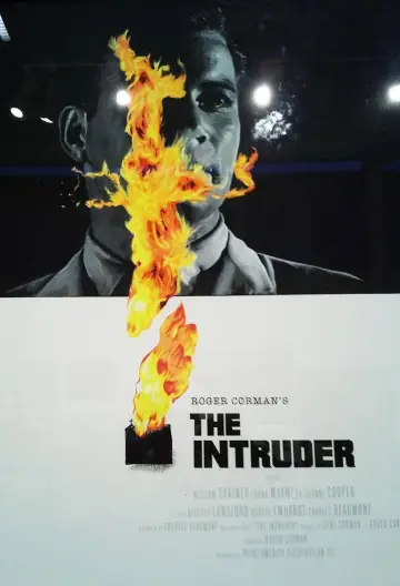 Poster to the movie "The Intruder" #1103904