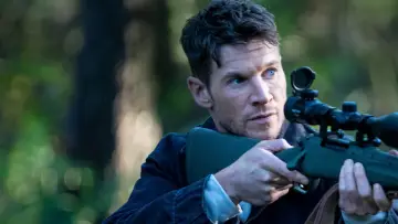 Backdrop to the movie "Sniper: Assassin