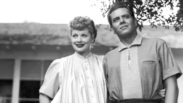 Backdrop to the movie "Lucy and Desi" #400248