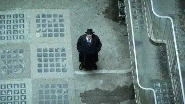 Backdrop to the movie "Maigret" #1106567