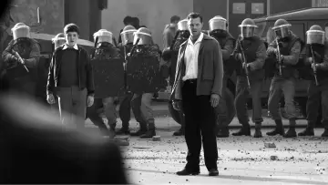 Backdrop to the movie "Belfast" #868087
