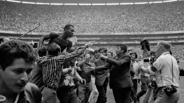 Backdrop to the movie "Pelé" #1031937