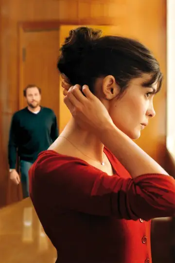 Poster to the movie "Delicacy" #450570
