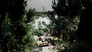 Backdrop to the movie "So Young, So Lovely, So Vicious..." #1631935