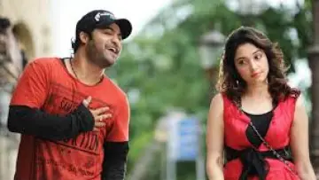 Backdrop to the movie "Oosaravelli" #819635