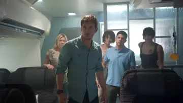 Backdrop to the movie "Flight 7500" #1061456