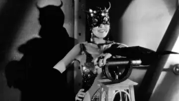 Backdrop to the movie "Madam Satan" #1573441