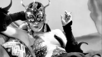 Backdrop to the movie "Madam Satan" #1573444
