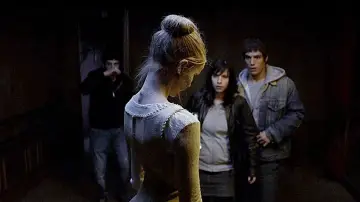 Backdrop to the movie "Livid" #1116534