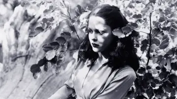 Backdrop to the movie "Jungle Woman" #1658284