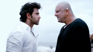 Backdrop to the movie "Agneepath" #1118281