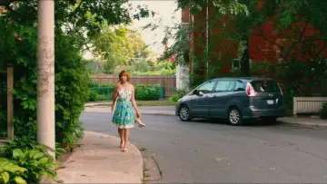 Backdrop to the movie "Take This Waltz" #999401