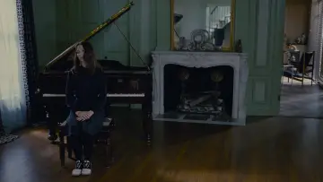 Backdrop to the movie "Stoker" #272825