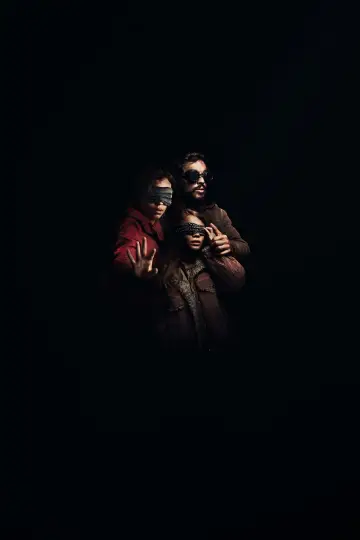 Poster to the movie "Bird Box Barcelona" #335077