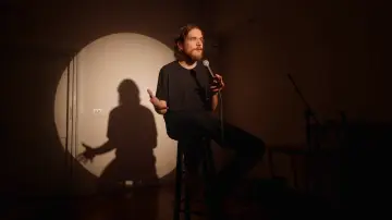 Backdrop to the movie "Bo Burnham: Inside" #750516