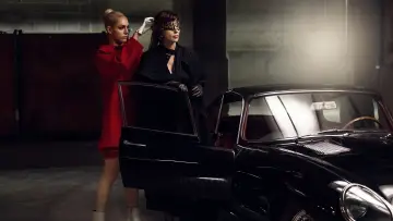 Backdrop to the movie "Diabolik: Who Are You?" #829307