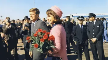 Backdrop to the movie "JFK Revisited: Through the Looking Glass" #1063843