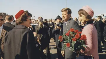 Backdrop to the movie "JFK Revisited: Through the Looking Glass" #1063846