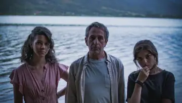 Backdrop to the movie "Immersion" #1632807