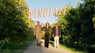 Backdrop to the movie "Windfall" #1061896