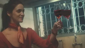 Backdrop to the movie "Ghosting Gloria" #841612