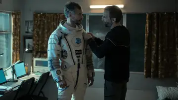 Backdrop to the movie "The Astronaut" #1052888