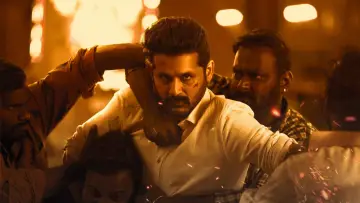 Backdrop to the movie "Macherla Niyojakavargam" #1145449