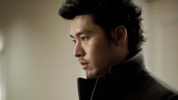 Backdrop to the movie "Late Autumn" #412223