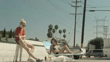Backdrop to the movie "Starlet" #1064286