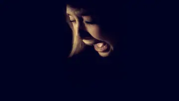 Backdrop to the movie "Silent House" #1037723