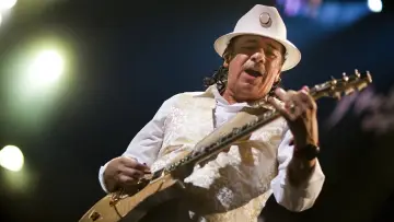 Backdrop to the movie "Santana: Greatest Hits - Live at Montreux 2011" #1144830