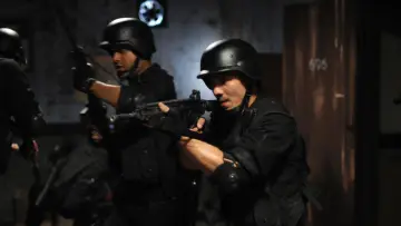 Backdrop to the movie "The Raid" #676007