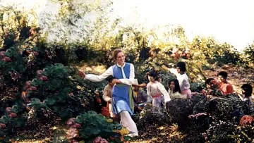 Backdrop to the movie "Lost Horizon" #1063224