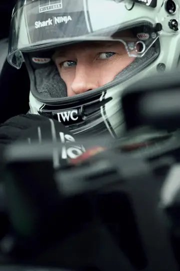 Poster to the movie "F1" #518104